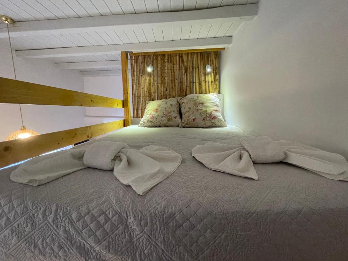 Burgos Barrio Hotel Naxos City Bagian luar foto