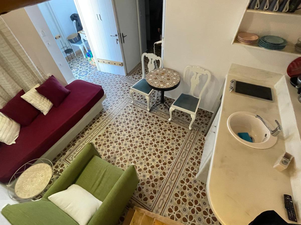 Burgos Barrio Hotel Naxos City Bagian luar foto