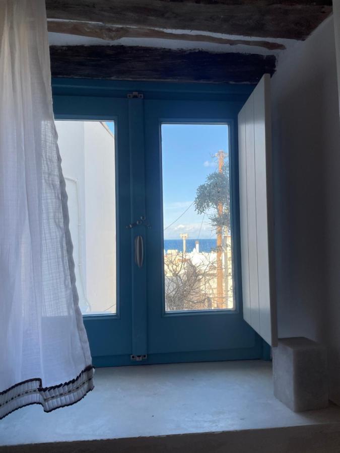 Burgos Barrio Hotel Naxos City Bagian luar foto