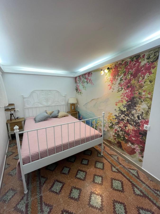 Burgos Barrio Hotel Naxos City Bagian luar foto