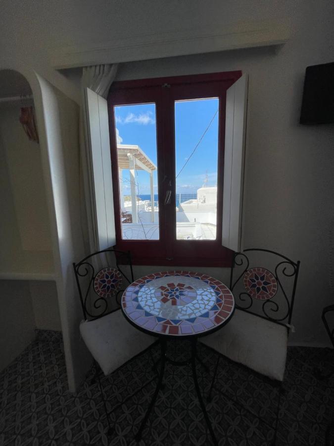 Burgos Barrio Hotel Naxos City Bagian luar foto