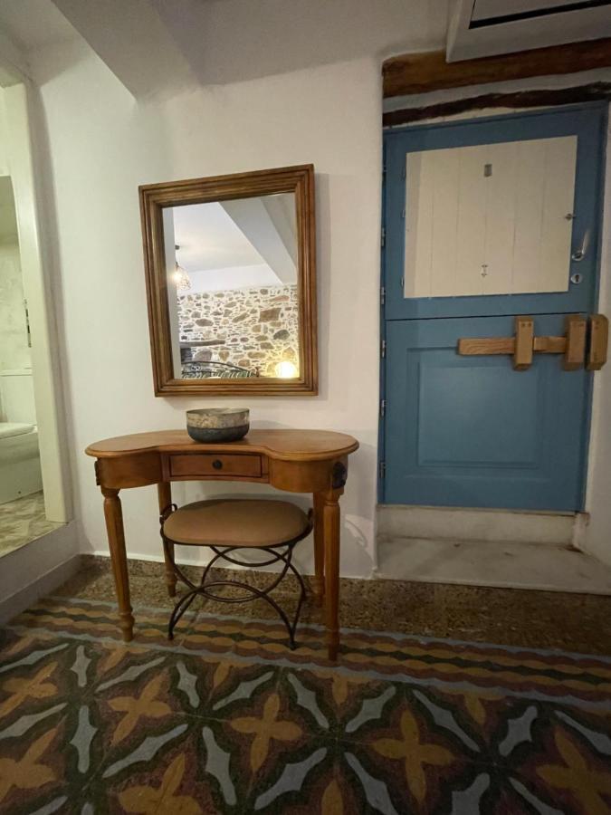 Burgos Barrio Hotel Naxos City Bagian luar foto