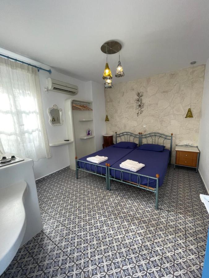 Burgos Barrio Hotel Naxos City Bagian luar foto