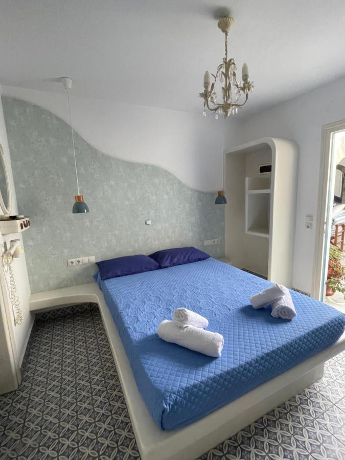 Burgos Barrio Hotel Naxos City Bagian luar foto