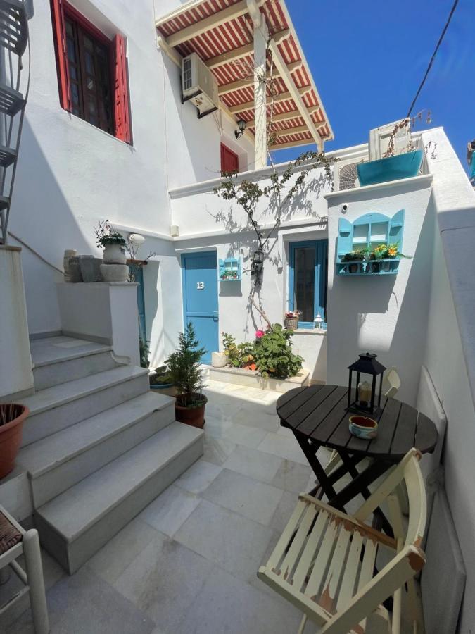 Burgos Barrio Hotel Naxos City Bagian luar foto