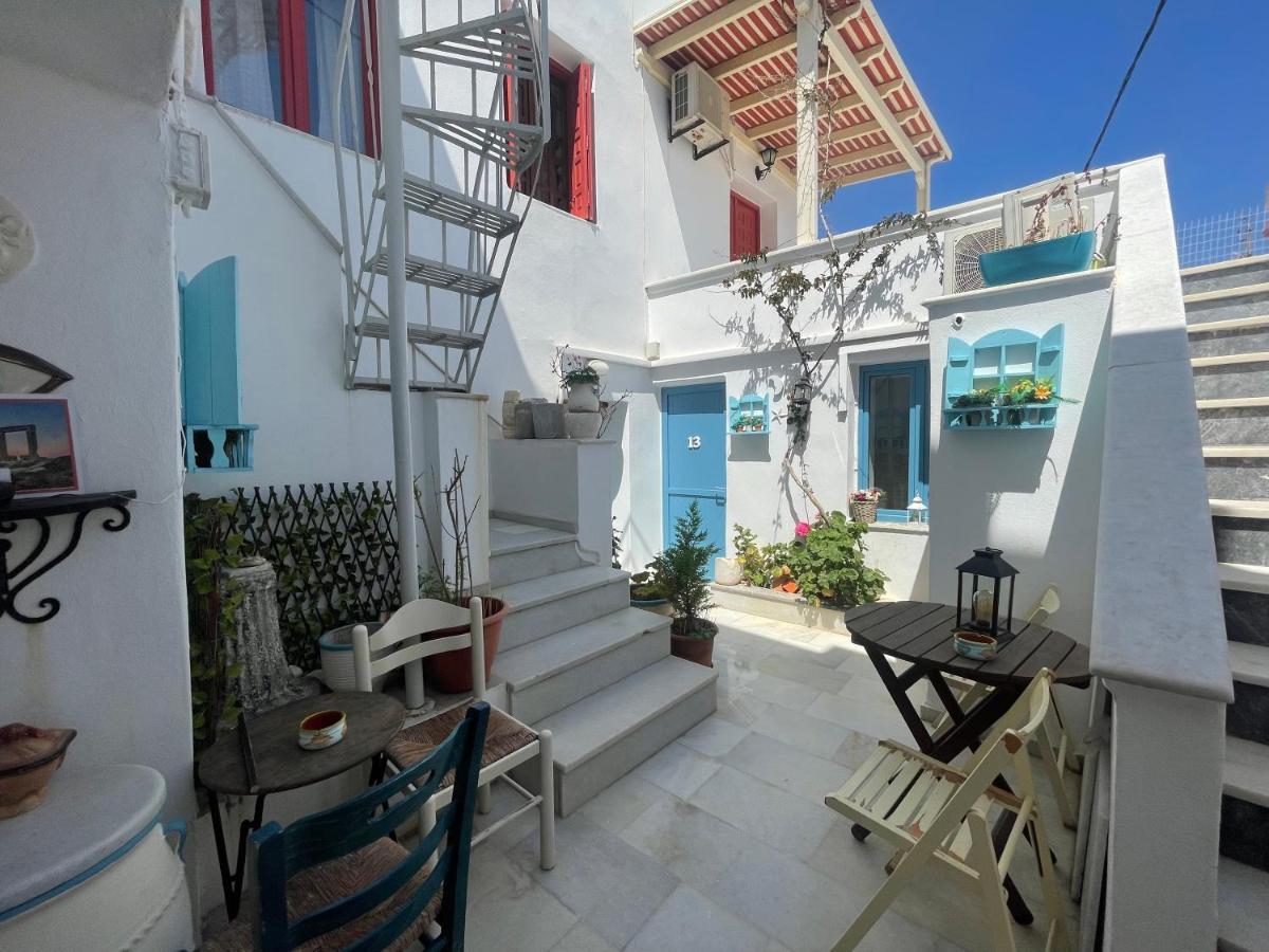 Burgos Barrio Hotel Naxos City Bagian luar foto